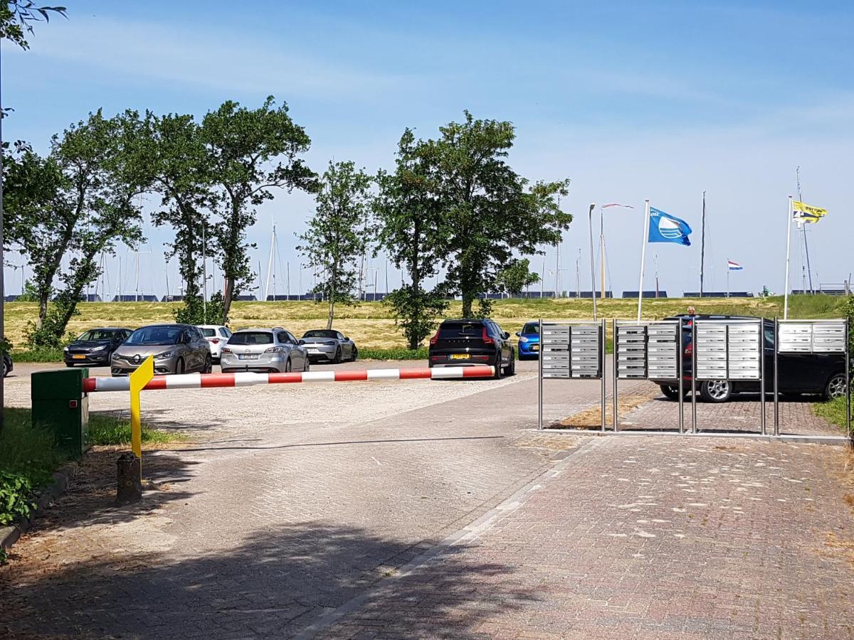 Wierhooft 21 Den Oever Eksteriør billede